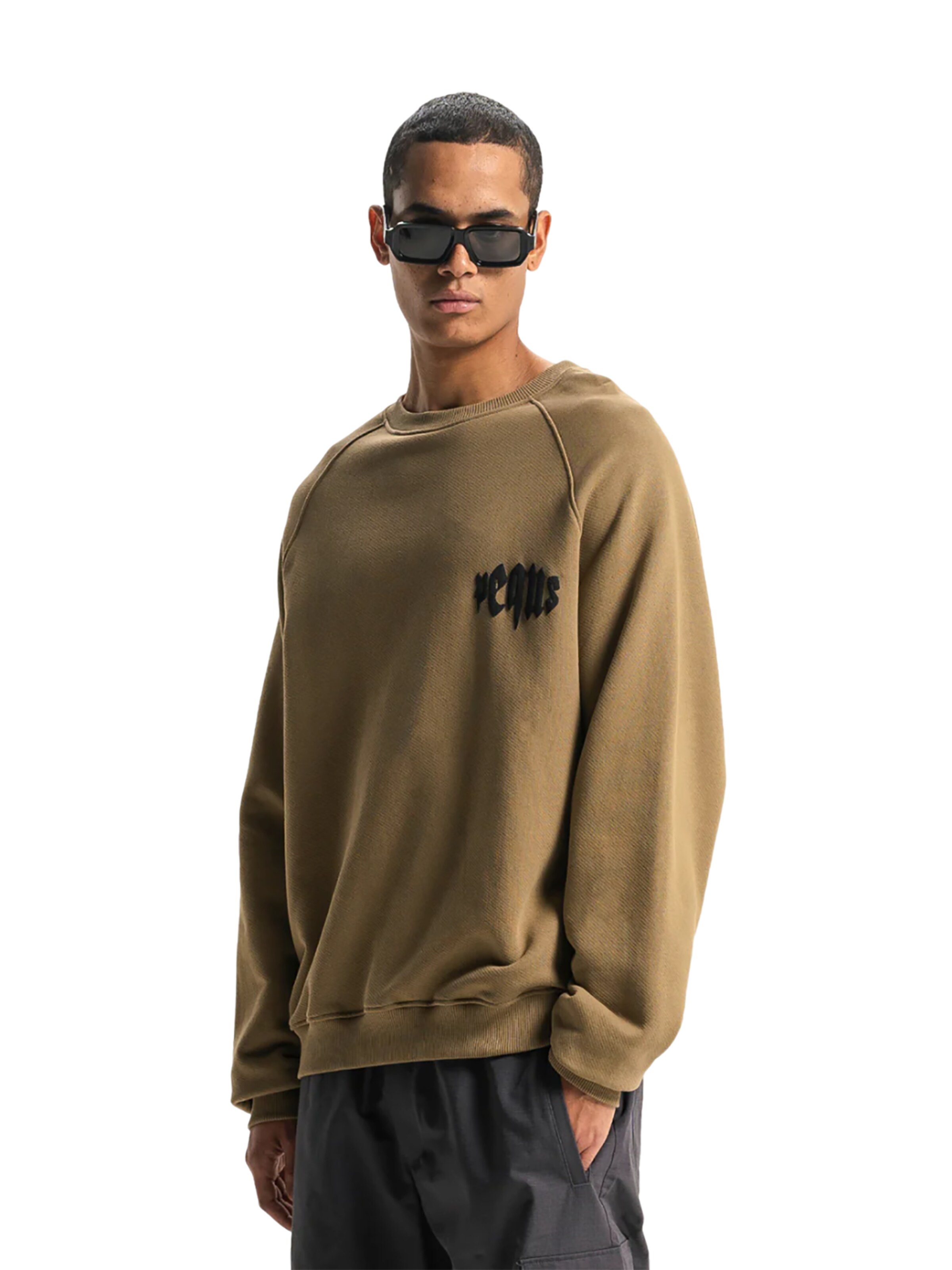 Pequs Sweatshirt 'Mythic Chest Logo' in Green