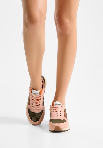 WODEN Sneakers laag 'Ronja' in Roze: voorkant
