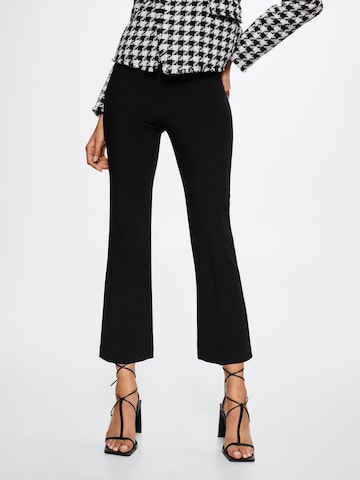 MANGO Regular Pantalon 'Kick' in Zwart: voorkant