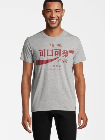 Course Shirt 'Coca Cola Taiwan' in Grijs: voorkant