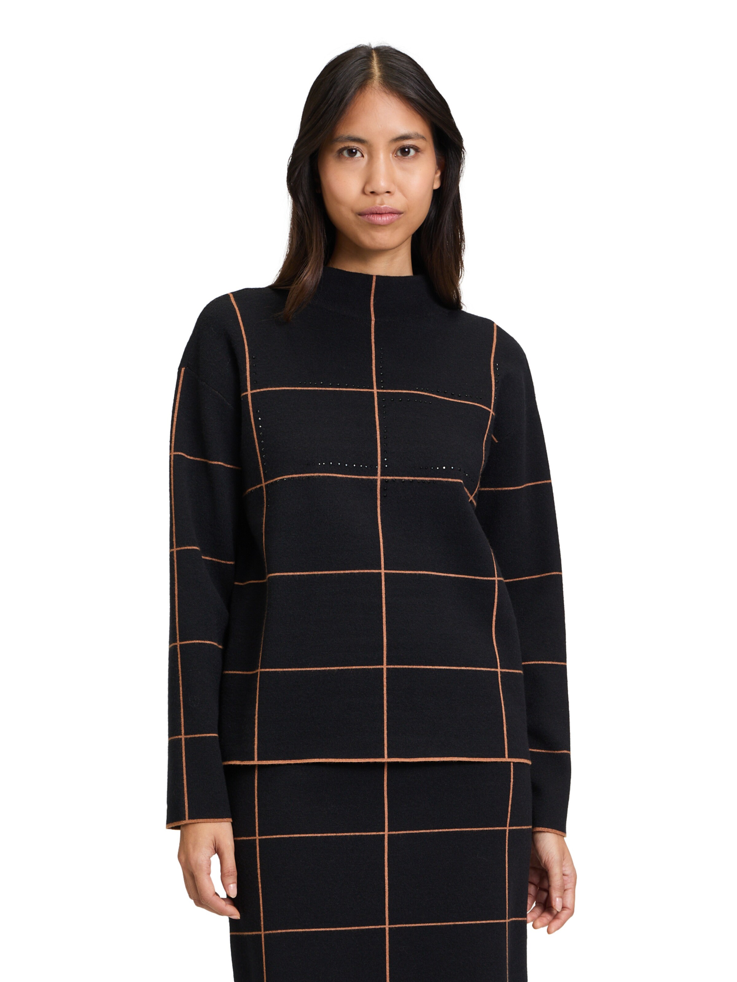 Betty Barclay Trui in Zwart: voorkant