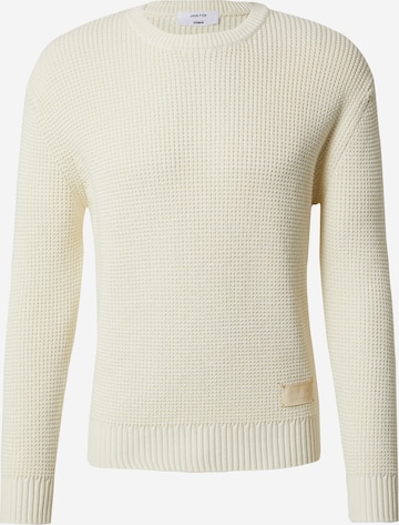 DAN FOX APPAREL Sweater 'Ruben' in White: front