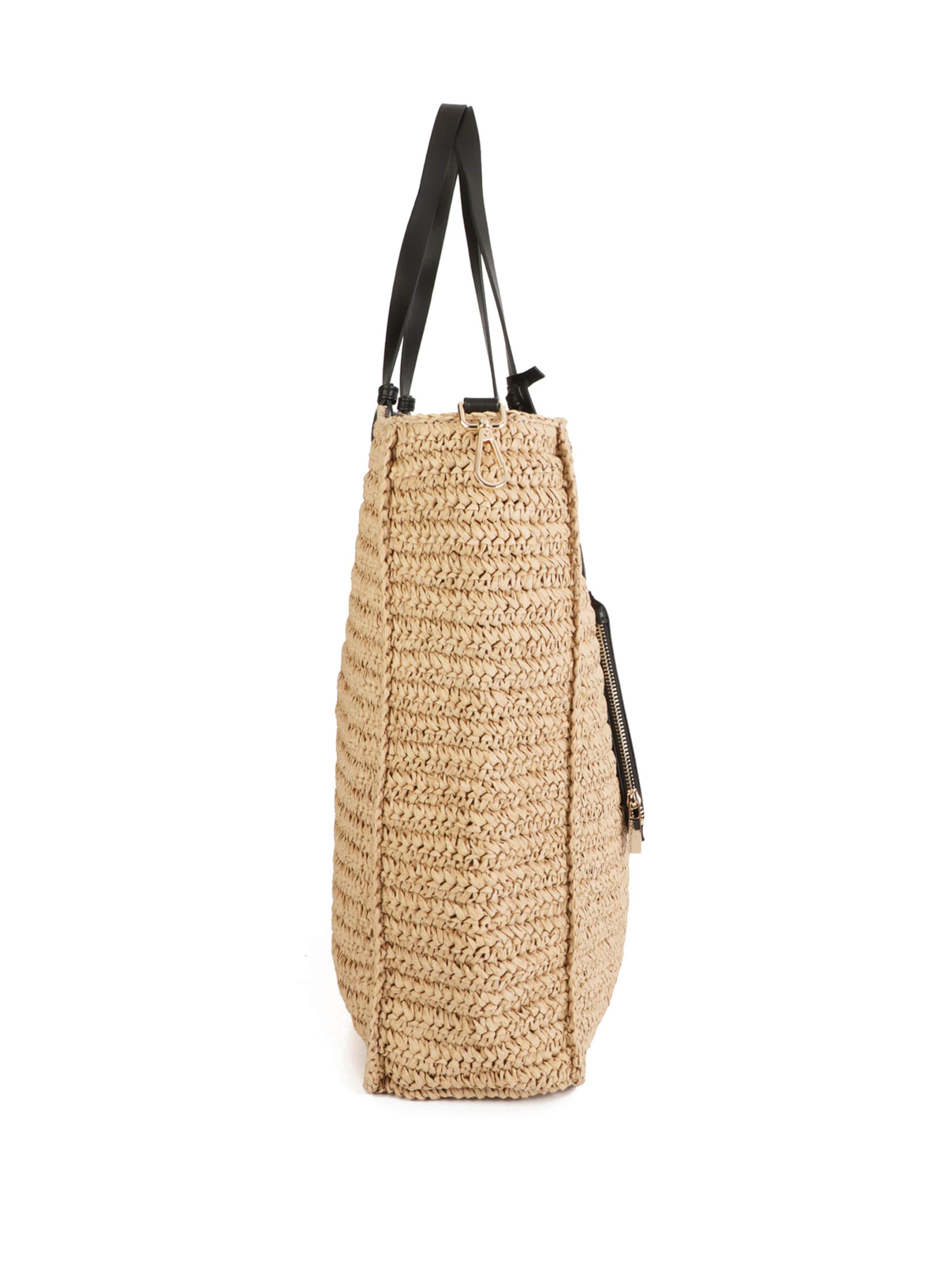 Lola Casademunt Rannakott, värv pruun