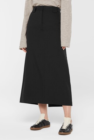 SENSES.THE LABEL Skirt in Black