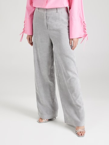 COMMA Wide leg Pants in Grey: front