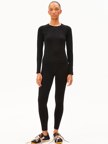 ARMEDANGELS Longsleeve SEAMLESS in Schwarz