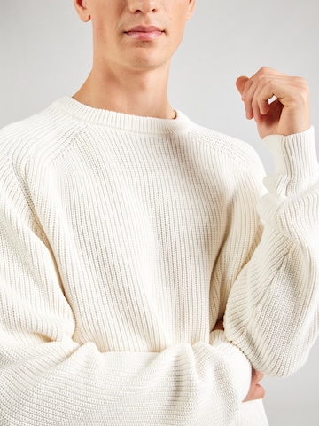TRAPP Sweater in White