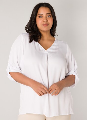 BASE LEVEL CURVY Bluse in Weiß: Vorderseite