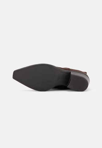 VAGABOND SHOEMAKERS - Botas de cowboy 'KELSEY' em castanho