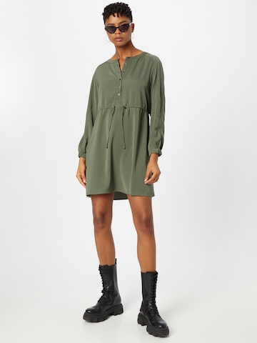 Robe 'Paula' ABOUT YOU en vert