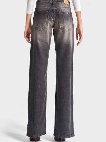 IT'S BASIC Regular Jeans 'Straight High Rise Jeans' in Bruin
