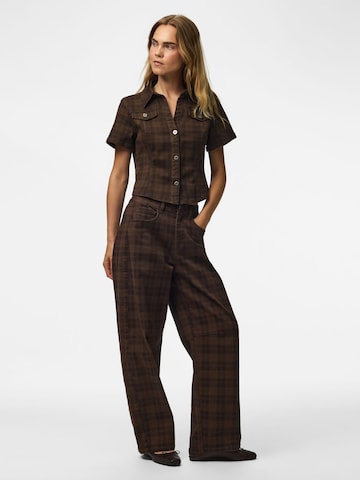 PIECES - Blusa 'VERA' en marrón