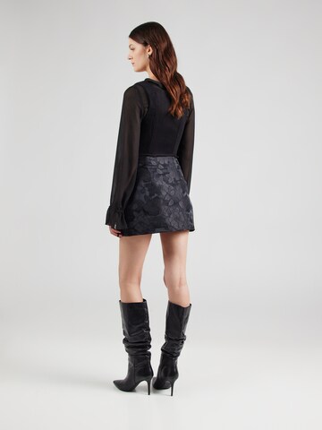 TOPSHOP Skirt in Black