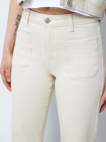 Noisy may Flared Jeans 'Nat' in Beige