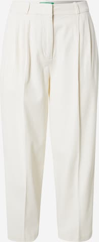 UNITED COLORS OF BENETTON Pleat-Front Pants in White: front