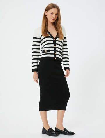 Koton Skirt 'Bleistiftrock' in Black