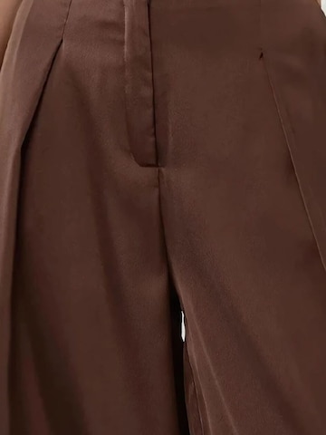 Hiccup Wide Leg Hose in Braun