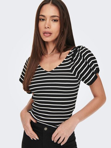 ONLY - Camiseta en negro: frente