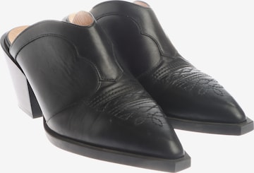 Copenhagen Studios Pumps 39 in Schwarz: Vorderseite