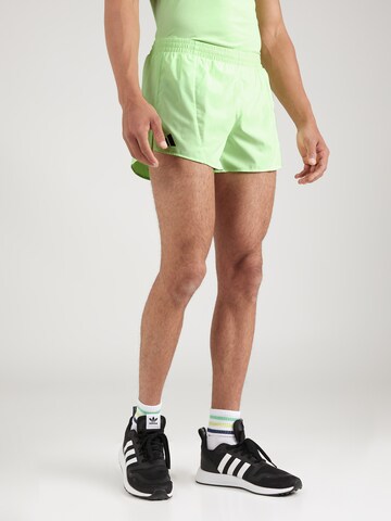 ADIDAS PERFORMANCE Regular Sportshorts 'Adizero Essentials' in Grün: predná strana