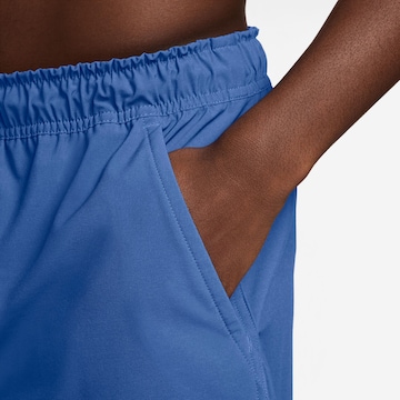 NIKE Regular Sportshorts 'Unlimited' in Blau