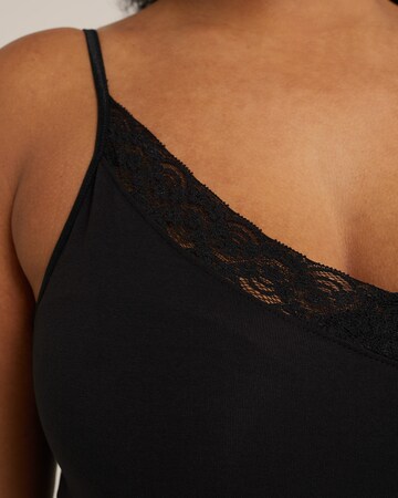 WE Fashion Top in Black