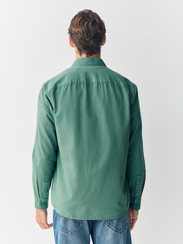 Next - Regular Fit Camisa em verde