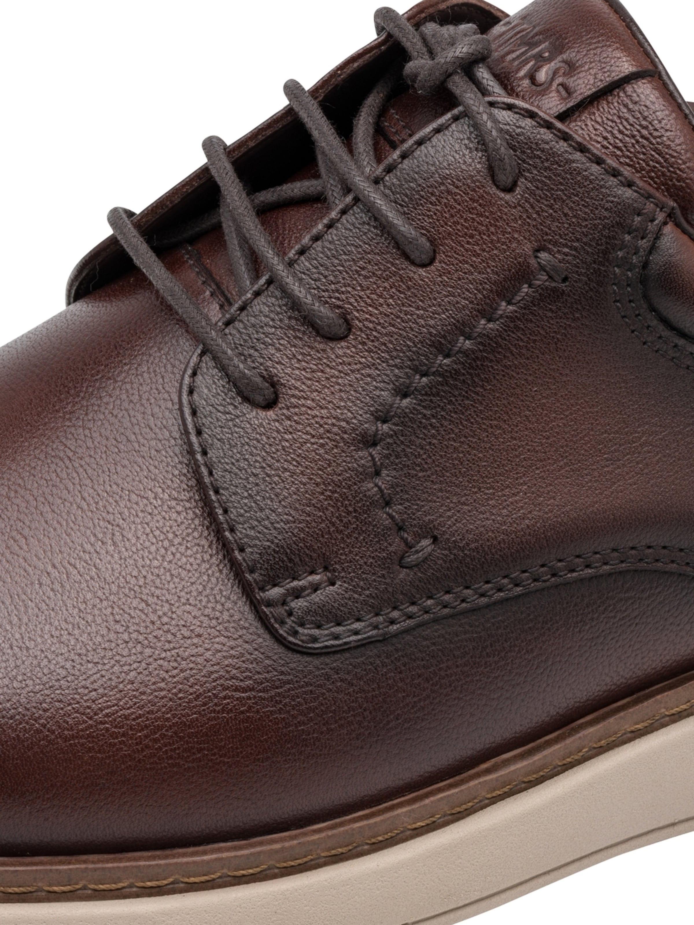 Chaussure de sport à lacets Tamaris en marron