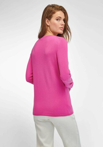 Pull-over include en rose