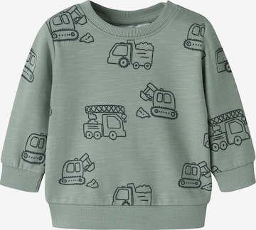 NAME IT Collegepaita 'NBMKOMMA' värissä vihreä: etupuoli