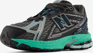 Baskets '1906' new balance en noir : devant