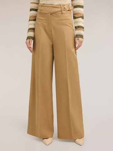 MOTIVI Wide leg Pants in Beige: front