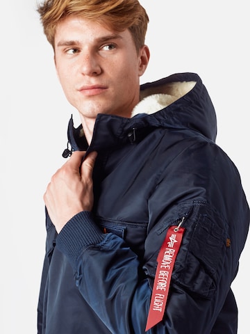 ALPHA INDUSTRIES Regular fit Prehodna jakna 'HPO Anorak' | modra barva