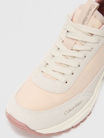 Calvin Klein Низкие кроссовки в Ярко-розовый