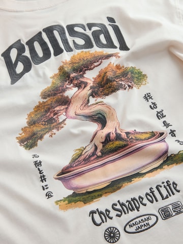 Next T-Shirt in Weiß
