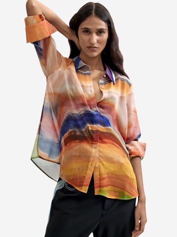Desigual - Blusa 'BLUS_CAMSTERDAM 26WWBW06' en naranja: frente