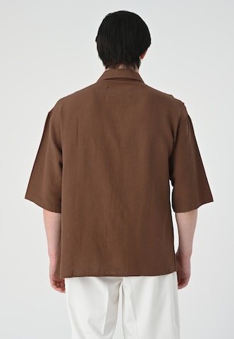 Antioch Comfort fit Button Up Shirt in Brown
