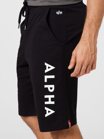 ALPHA INDUSTRIES Regular Housut värissä musta