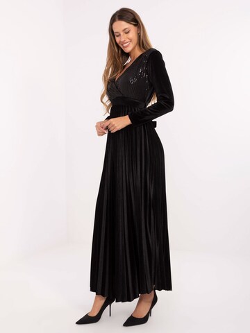 Madnezz House Dress in Black