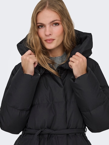 ONLY Mantel in Schwarz