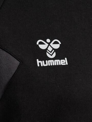 Hummel Sportsweatshirt 'TRAVEL' in Schwarz