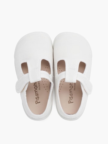 Pisamonas First-Step Shoes in White