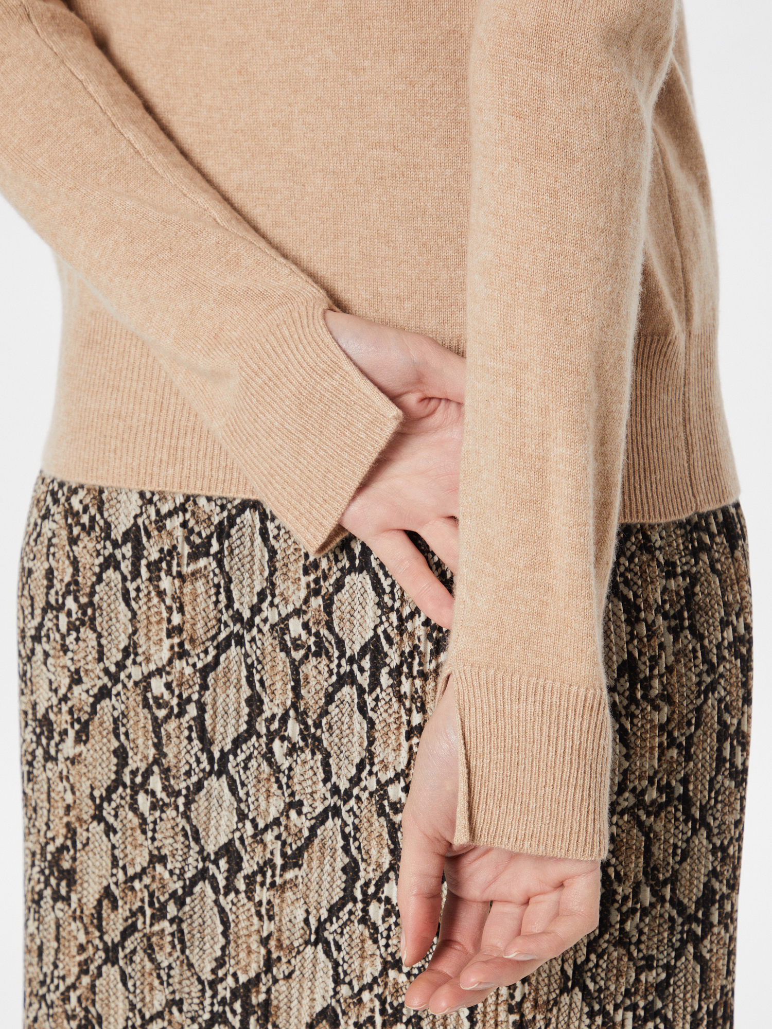 Swetry & dzianina Odzież Pure Cashmere NYC Sweter w kolorze Cielistym 