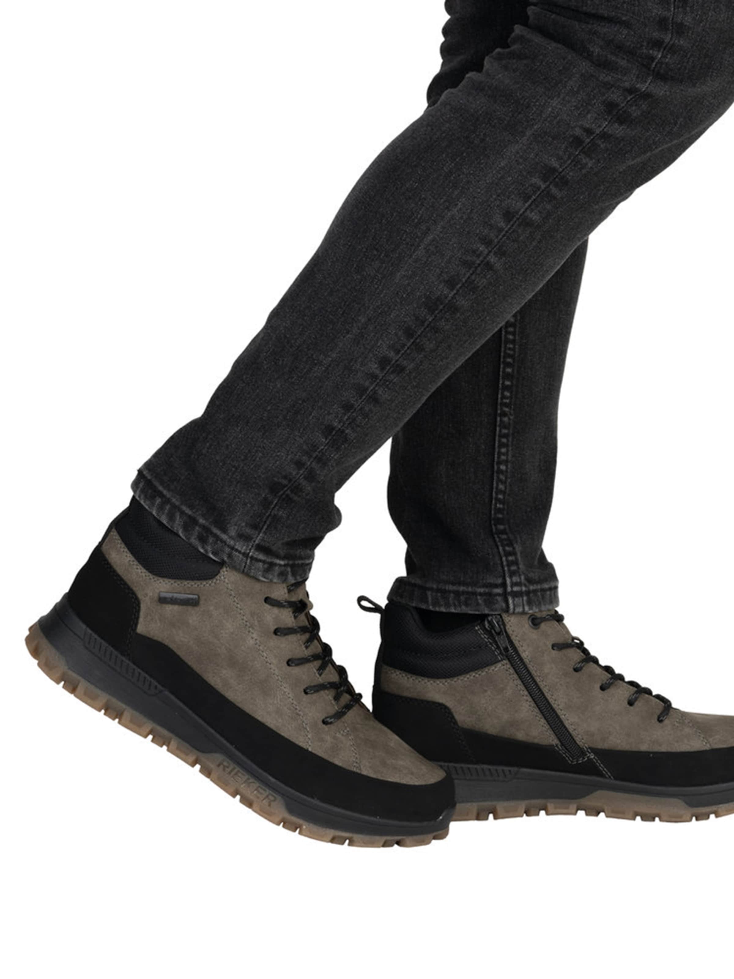 Stivale stringato di Rieker in marrone