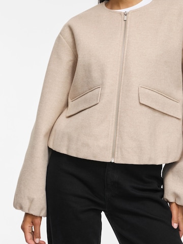 VILA Between-season jacket 'VIBALOU' in Beige