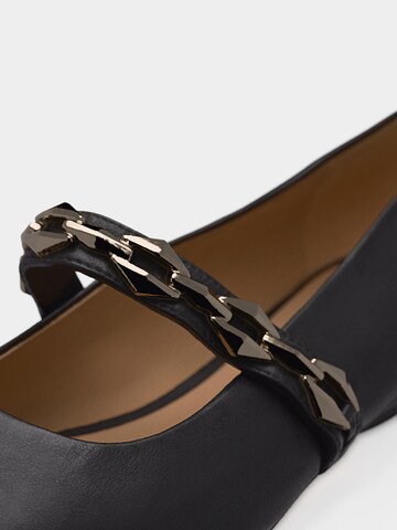 Balerini cu curea glezna de la PETER KAISER pe negru