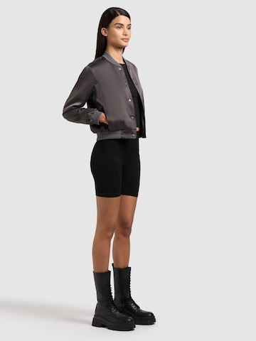 Veste mi-saison 'Tami' khujo en gris