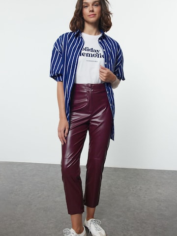Trendyol - regular Pantalón en rojo: frente