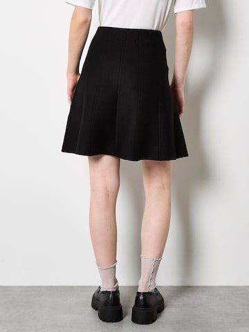 Jupe ' ' Apricot en noir