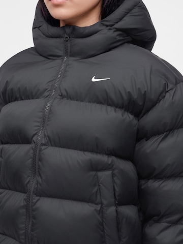 Nike Sportswear Zimná bunda 'CLSSC' - Čierna